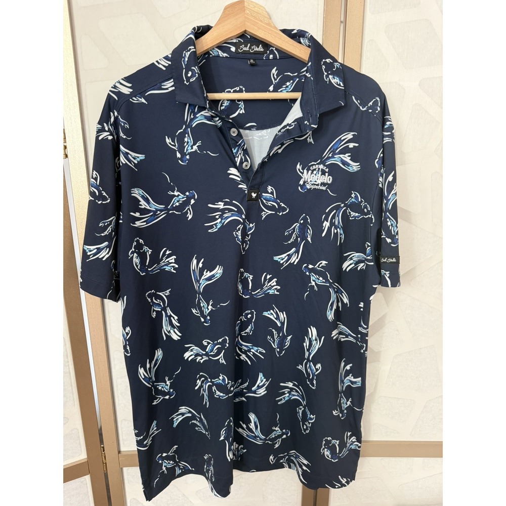 Bad Birdie The Shallows Men's Performance Golf Polo XL Navy Blue Koi Fish Modelo
